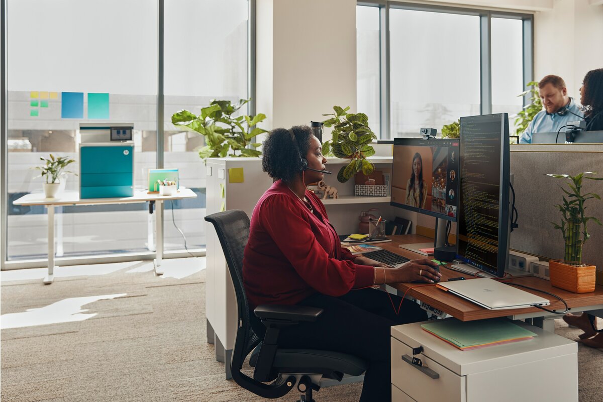 Auriculares Poly Blackwire 3320 Stereo -M USB-C HS + USB-C/A, con botón Teams