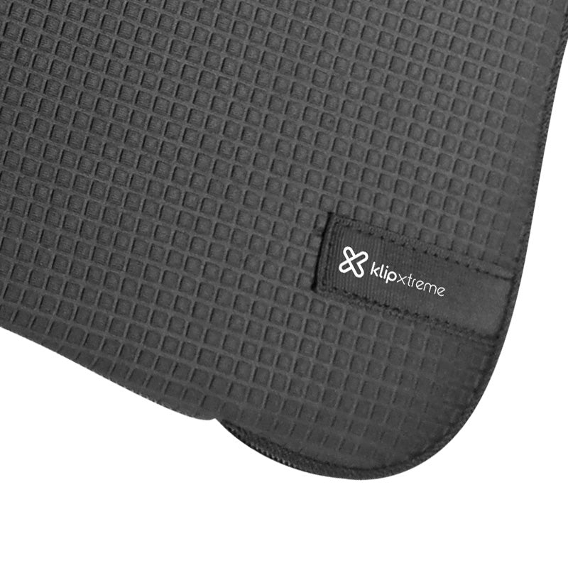 Funda Texturizada para Laptop NeoSquare Klip Xtreme KNS-310B hasta 14.1" Negra