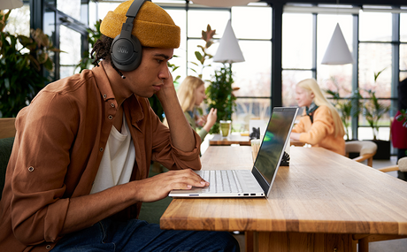 Los Mejores Auriculares Inalámbricos para Emprendedoras: Productividad y Conexión sin Distracciones en Panamá