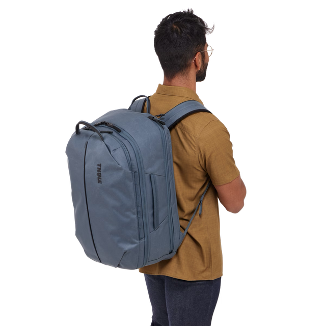 Mochila de Transporte Thule Aion 40L Oscura