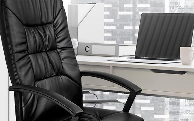 Silla Ejecutiva Negra con Apoyabrazos Reclinable Giratoria Xtech Calabria