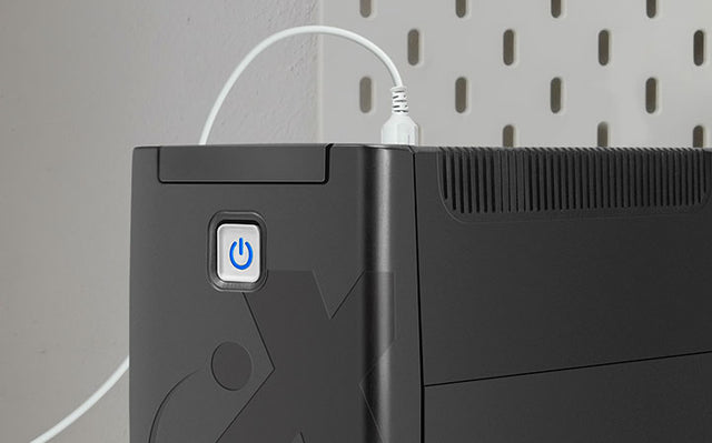 UPS XTP-511 500 VA 250 Watt AC 110 V 8 outlets Xtech