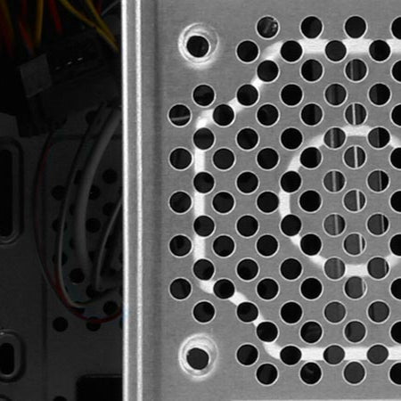 Chasis Micro ATX Todo Negro con Fuente de Poder 600W Logo Xtech