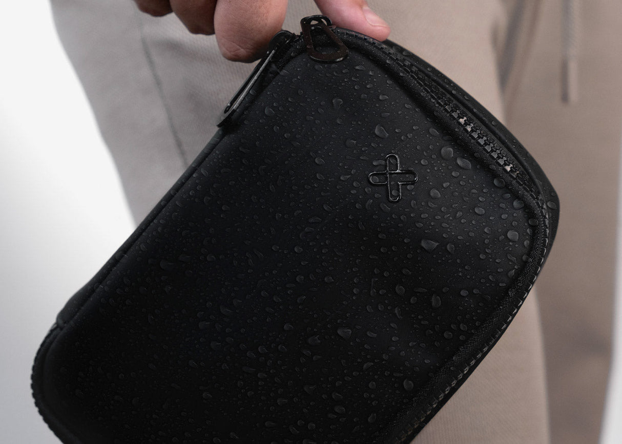 Klip Xtreme KTO-250 – Estuche Tech Organizer “Sam” / Negro / Repelente al Agua