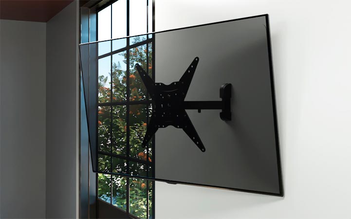 Soporte articulado con inclinación y giro Xtech 20-70" XTA-410