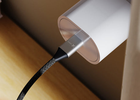 Cable USB‑C 2.0 macho a macho con conector en forma de L – Xtech XTC‑531