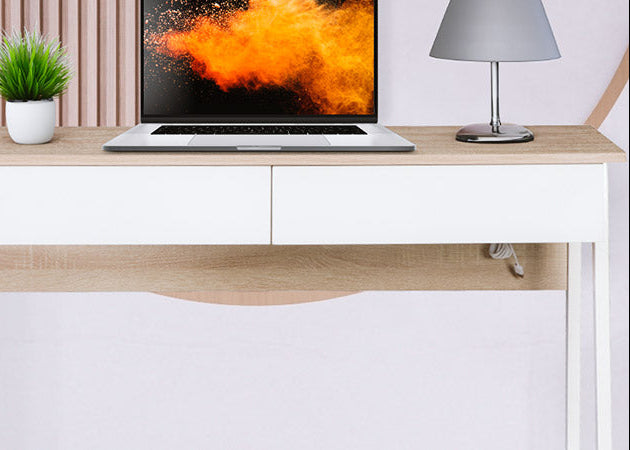 Escritorio para computadora – Xtech XTF‑CD206 – Un nivel con gavetas y puertos USB – Marco de acero negro y superficie color haya