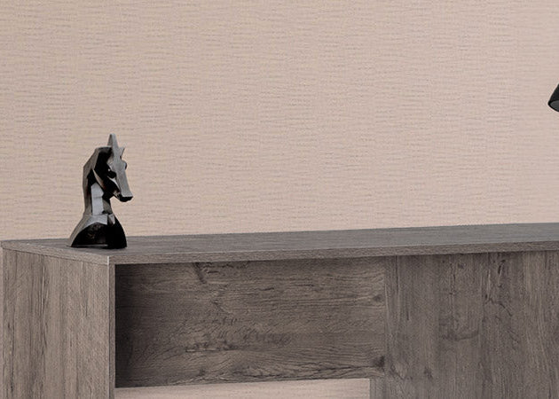 Escritorio para computadora – Xtech XTF‑CD208 – Un nivel con gavetas y gabinete con puerta – Marco de acero negro y superficie color haya