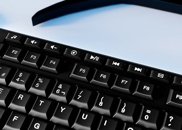 Teclado multimedia Xtech XTK‑140S – Español – USB – 105 teclas – Perfil bajo – Negro