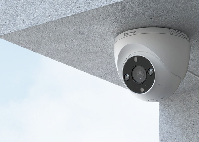 Cámara domo Wi‑Fi EZVIZ H4 – 2K – Visión nocturna a color – Detección IA – Defensa activa – Audio mejorado