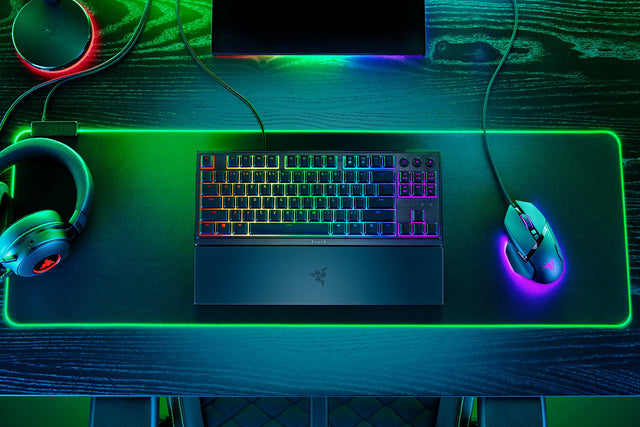 Teclado TKL Retroiluminado Razer Ornata V3 Tenkeyless Táctil Negro US QWERTY