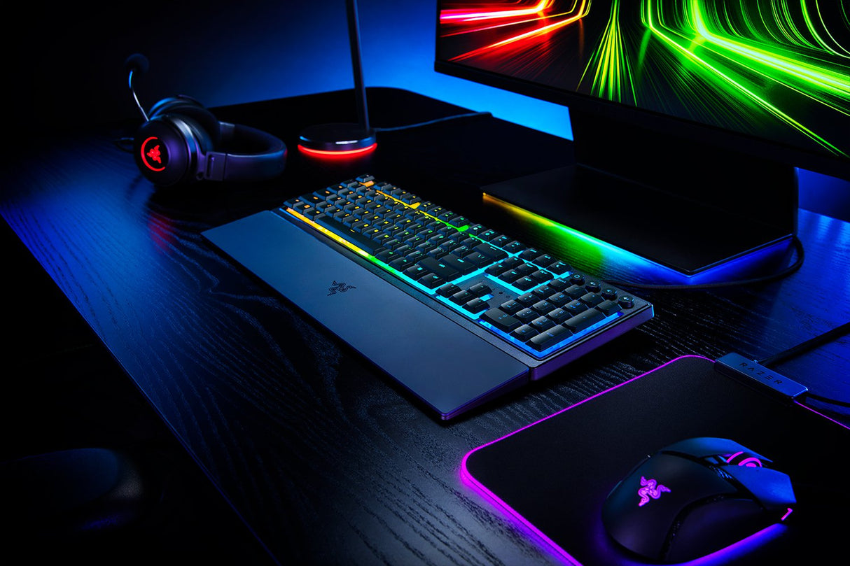 Teclado Alámbrico Perfil Bajo Razer Ornata V3