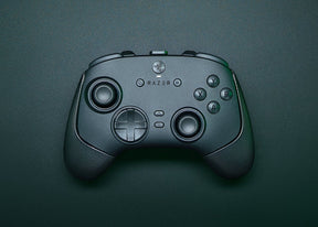 Control inalámbrico de esports para PC – Razer Wolverine V3 Pro 8K – RZ06‑05540100‑R3U1 – Negro