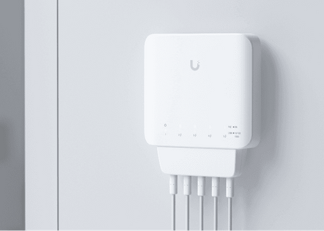 Switch gestionado – Ubiquiti UniFi USW‑Flex – 5 puertos Gigabit – PoE – Interior/Exterior – 46W
