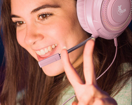 Auriculares Gaming Cableados Xtech Khione Rosados / LED / Micrófono / 40mm